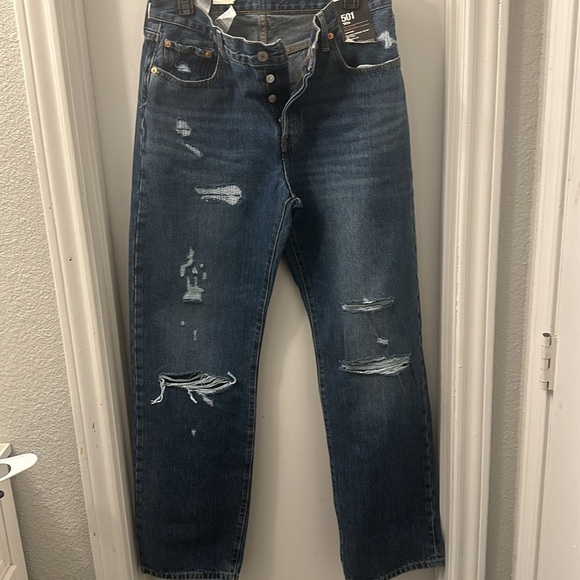 NWT Levi's® Premium
501® ‘90S WOMEN'S JEANS 28X32 - Picture 11 of 17